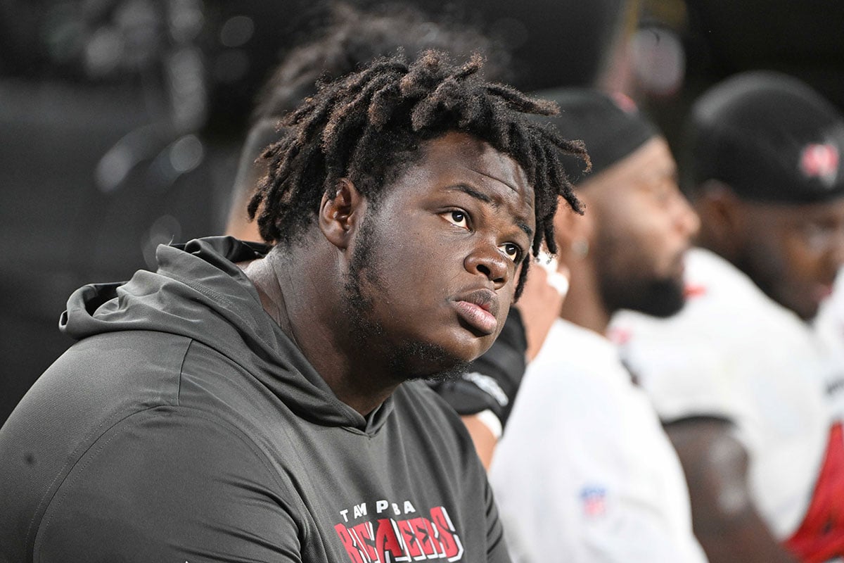 Bucs Dt Desmond Watson