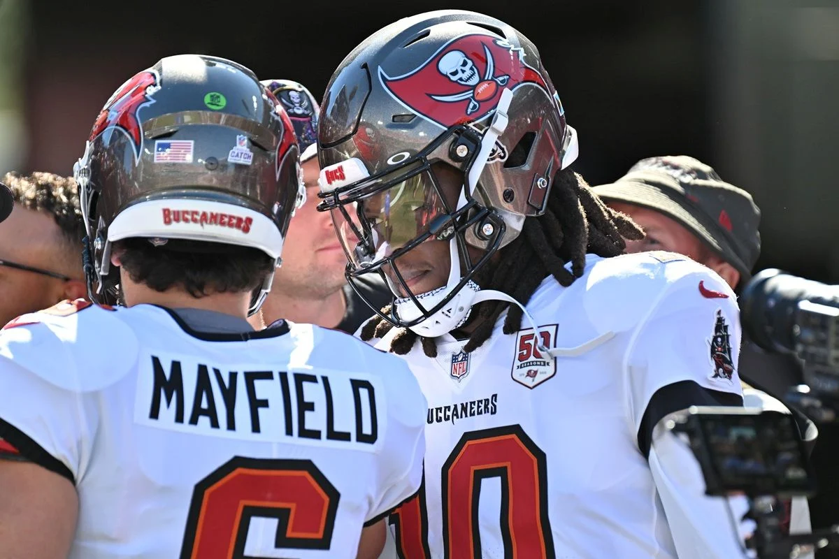 Bucs Qbs Baker Mayfield And Teddy Bridgewater