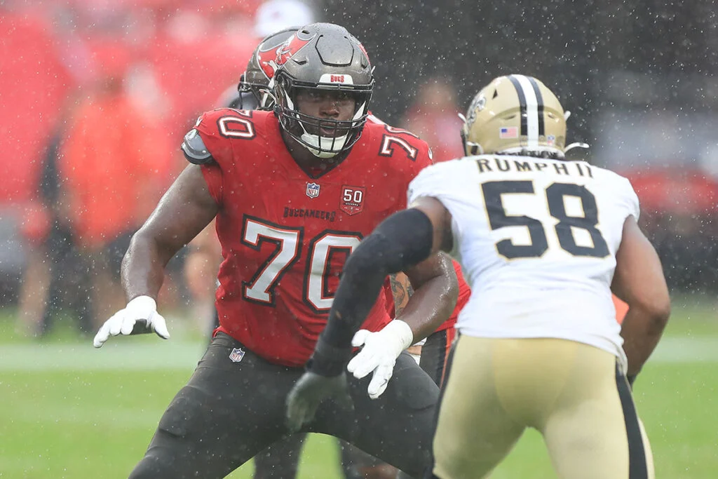 Ben Chukwuma'S Promising Start Bodes Well For Bucs' Future 3 Bucs Lt Ben Chukwuma And Saints Lb Mike Rumph
