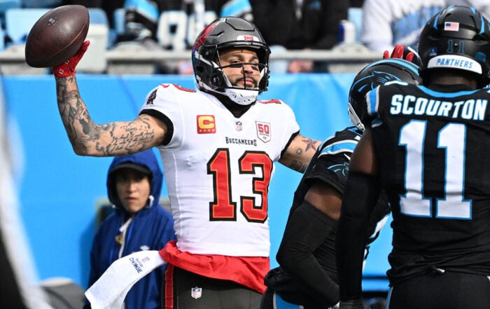 Bucs Qb Baker Mayfield And Rt Luke Goedeke