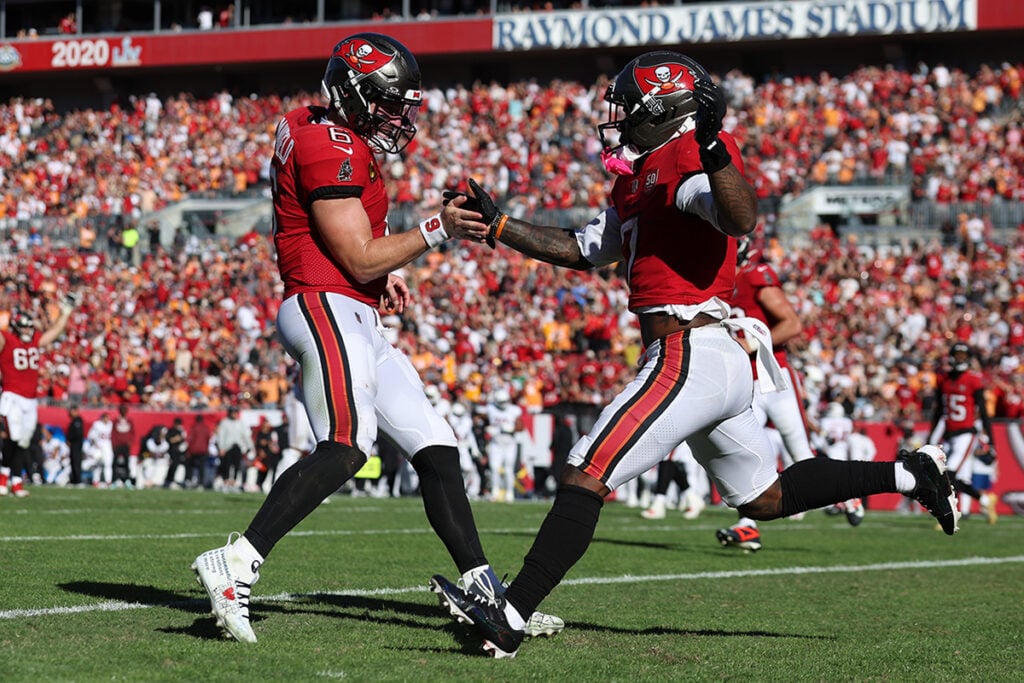 Bucs Qb Baker Mayfield And Rb Bucky Irving
