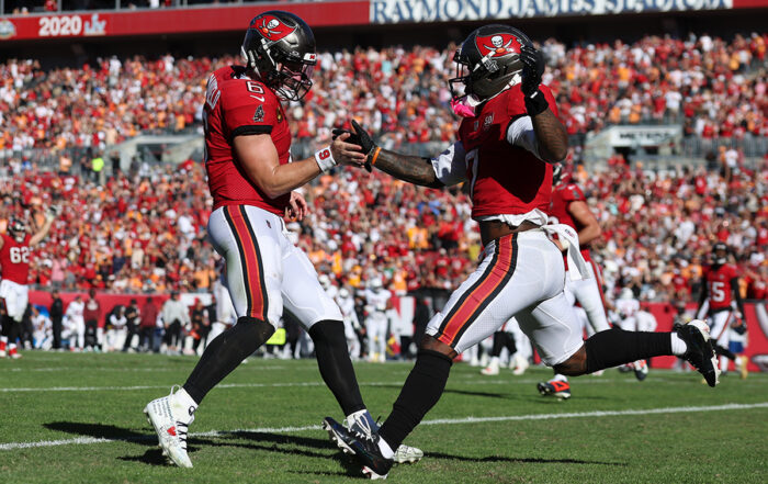 Bucs Qb Baker Mayfield And Rb Bucky Irving
