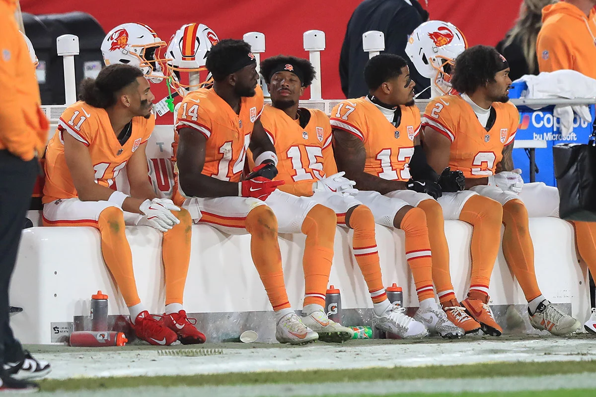 Bucs Wrs Jalen Mcmillan, Chris Godwin, Tez Johnson, Sterling Shepard And Emeka Egbuka