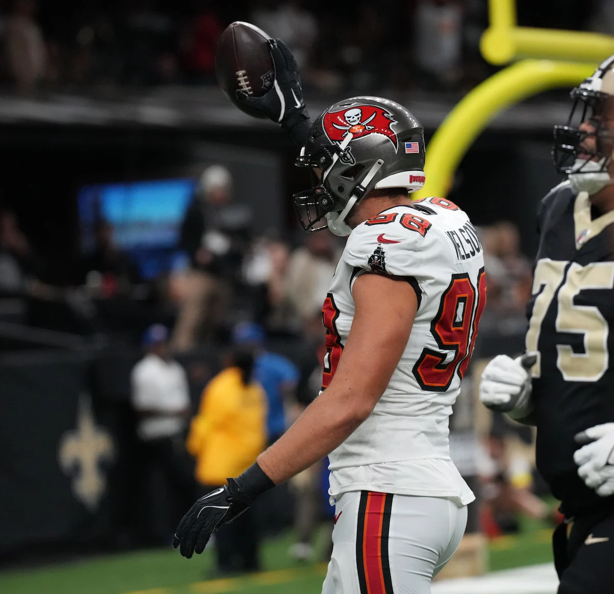 Bucs Olb Anthony Nelson - Photo By: Usa Today