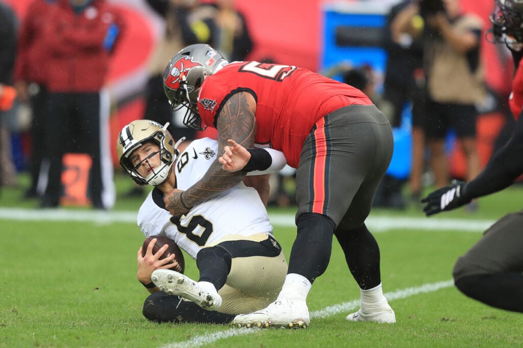 Bucs Mock Schedule 2026: Which Games Will Get Primetime Slots? 5 Bucs Dt Vita Vea And Saints Qb Tyler Shough