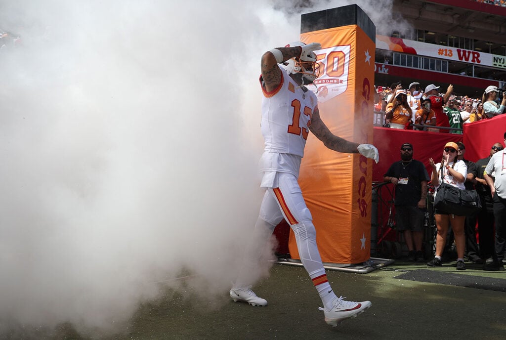 Former Bucs Oc Josh Grizzard Finds New Nfc Home 6 Bucs Wr Mike Evans