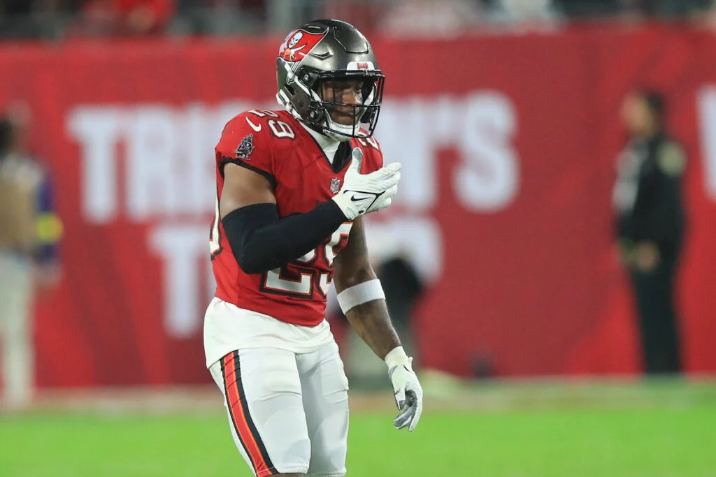 Bucs Db Christian Izien - Photo By: Cliff Welch P/R