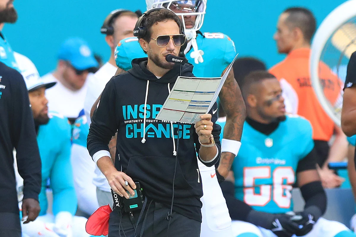 Former Dolphins Hc Mike Mcdaniel Bucs