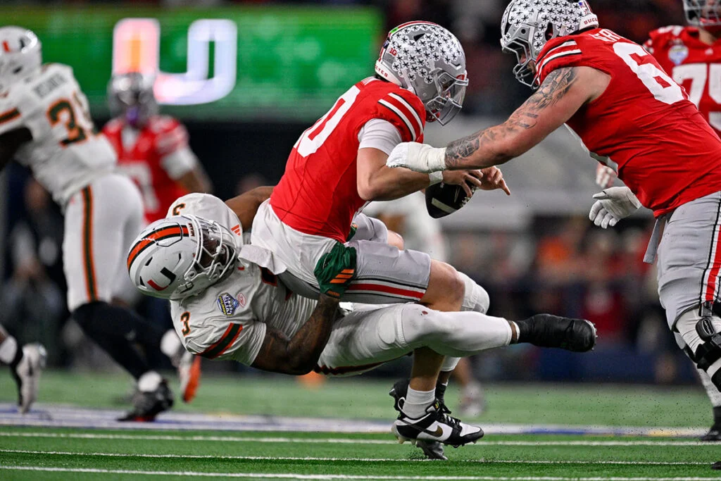 Miami Edge Rusher Akheem Mesidor Bucs