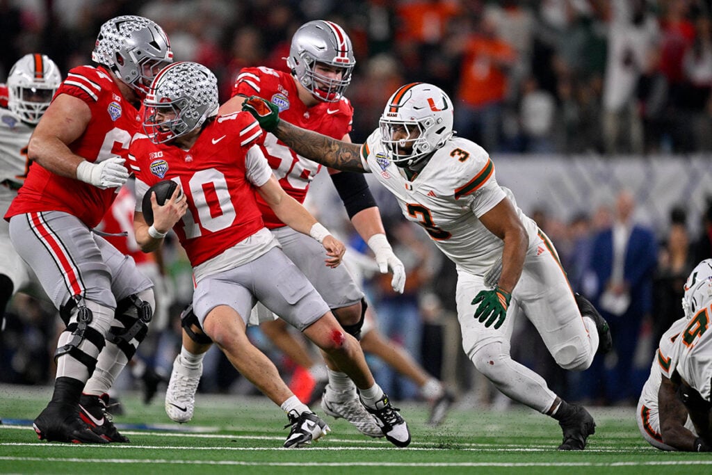 Miami Edge Rusher Akheem Mesidor Bucs