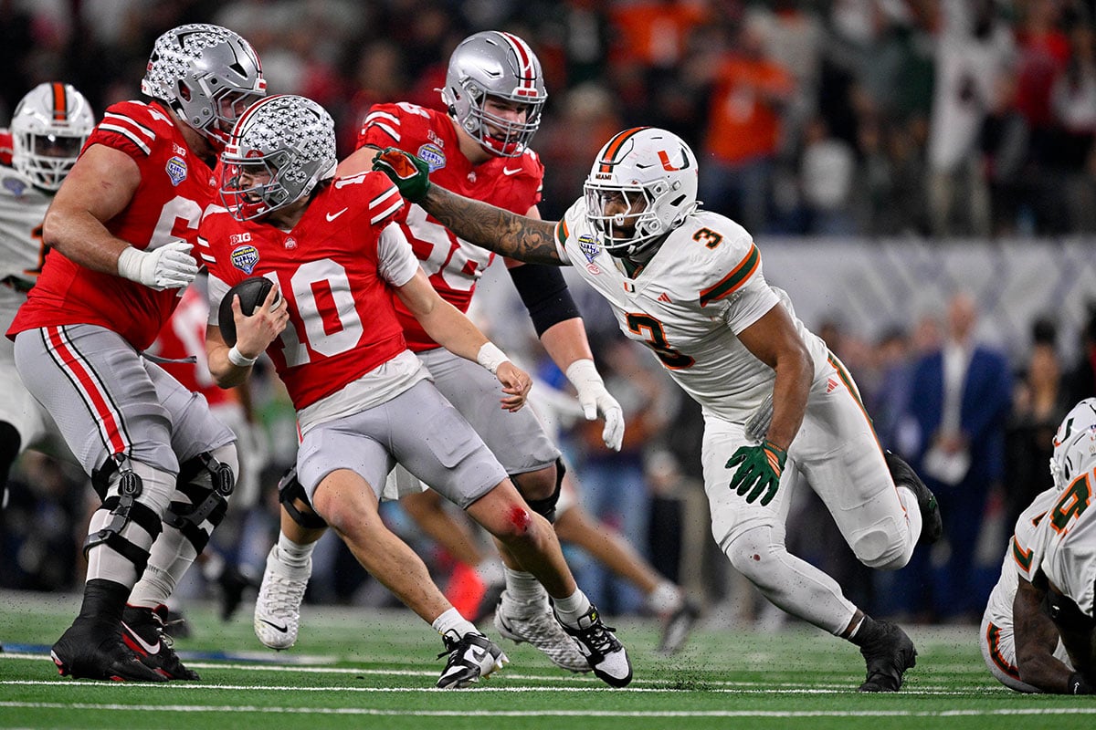 Miami Edge Rusher Akheem Mesidor Bucs