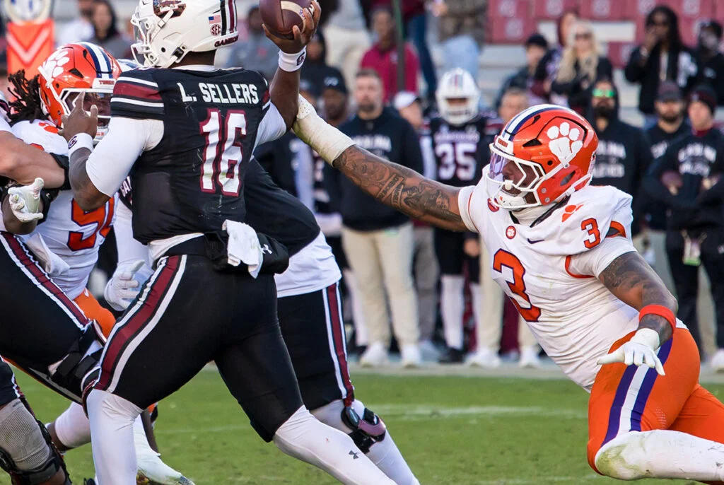 Pr Roundtable: Senior Bowl Bucs Targets We'Re Most Excited To Watch 4 Clemson Edge Rusher T.j. Parker Bucs