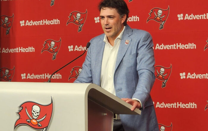 Bucs Oc Zac Robinson