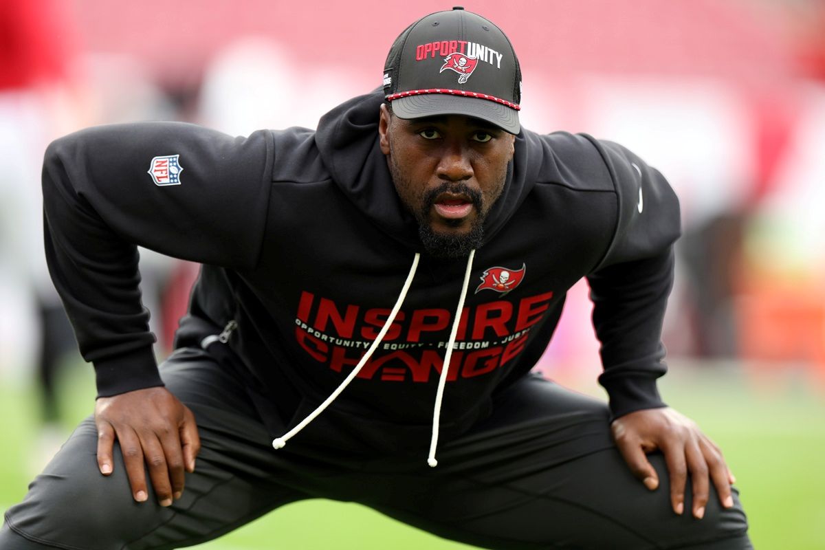 Lavonte-David-Pregame-Panthers Bucs Lb Lavonte David