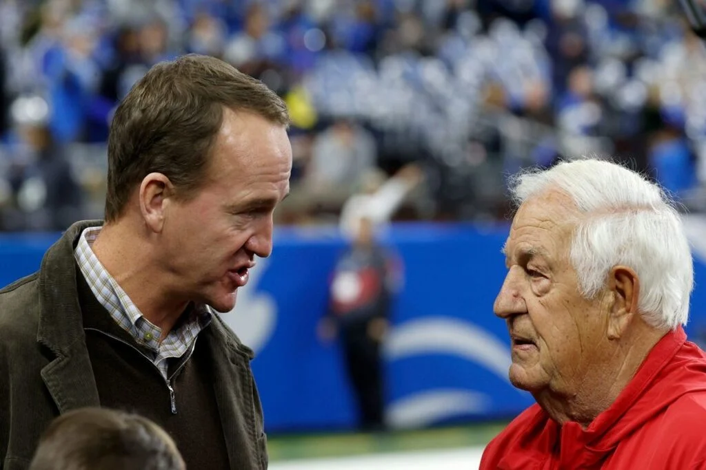 Former Colts Qb Peyton Manning And Former Colts Oc Tom Moore