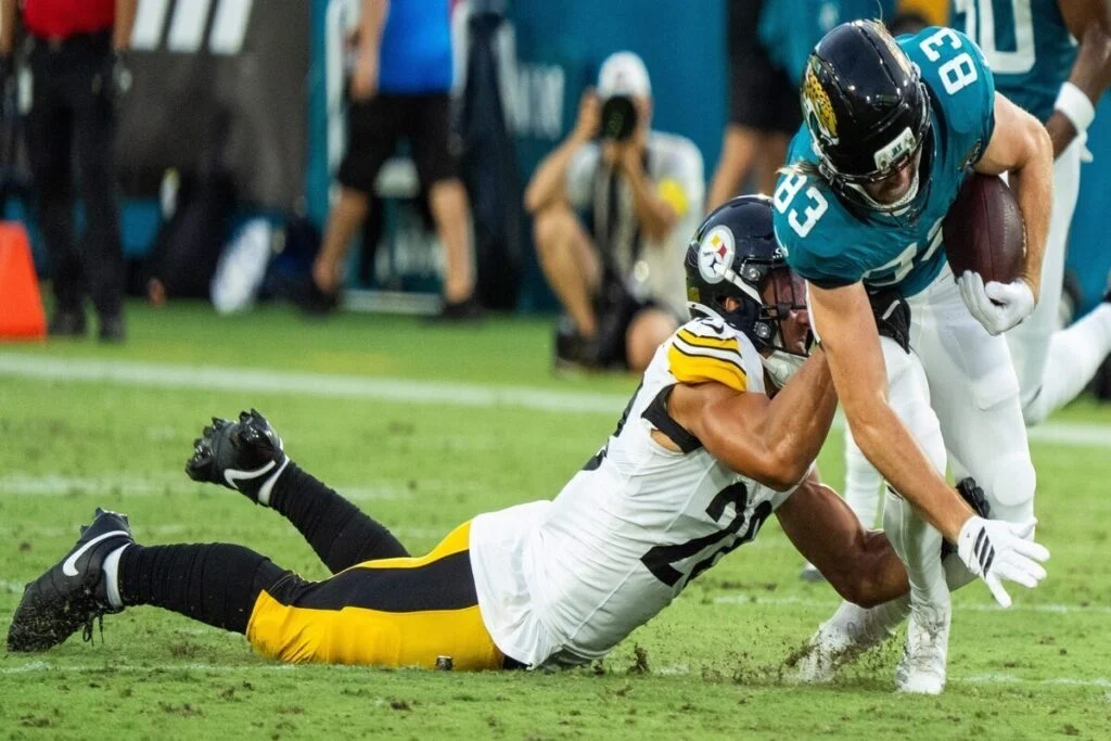 Bucs Sign Veteran Special Teams Ace 2 New Bucs S/St Ace Miles Killebrew