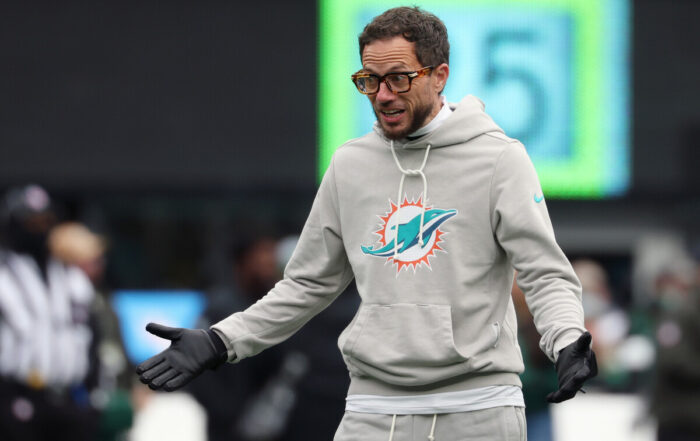 Former Dolphins Hc, Bucs Oc Candidate Mike Mcdaniel