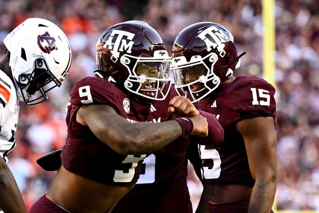 Texas A&Amp;Amp;M Edge Rusher Cashius Howell Bucs