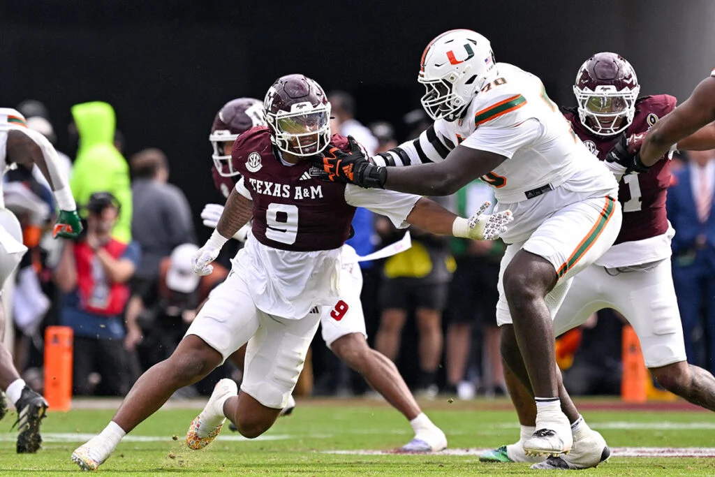 Texas A&Amp;Amp;M Edge Rusher Cashius Howell Bucs