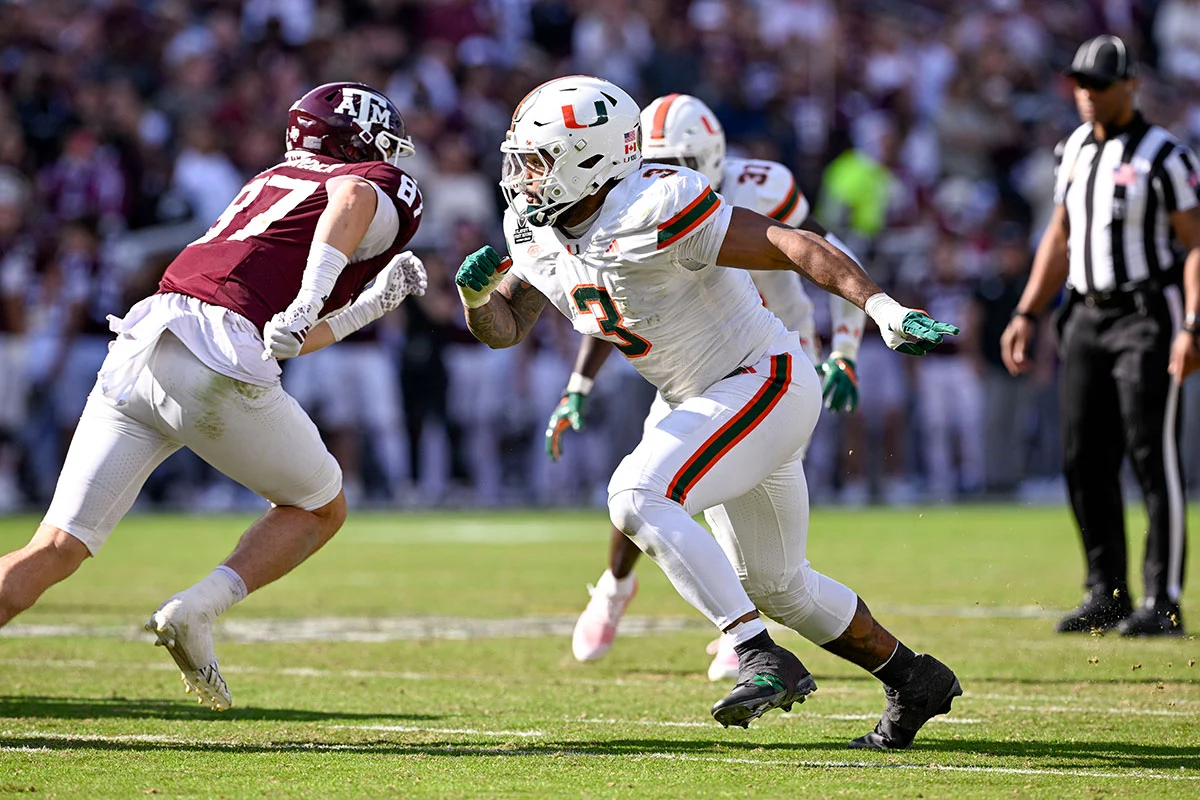 Miami Edge Rusher Akheem Mesidor Bucs