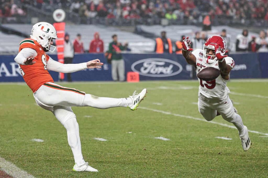 Former Rutgers Db, New Bucs Defensive Assistant Todd Bowles Jr.