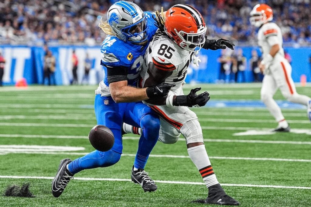 Bucs Sign A New Starting Inside Linebacker 2 Bucs Ilb Alex Anzalone - Photo By: Junfu Han - Imagn Images