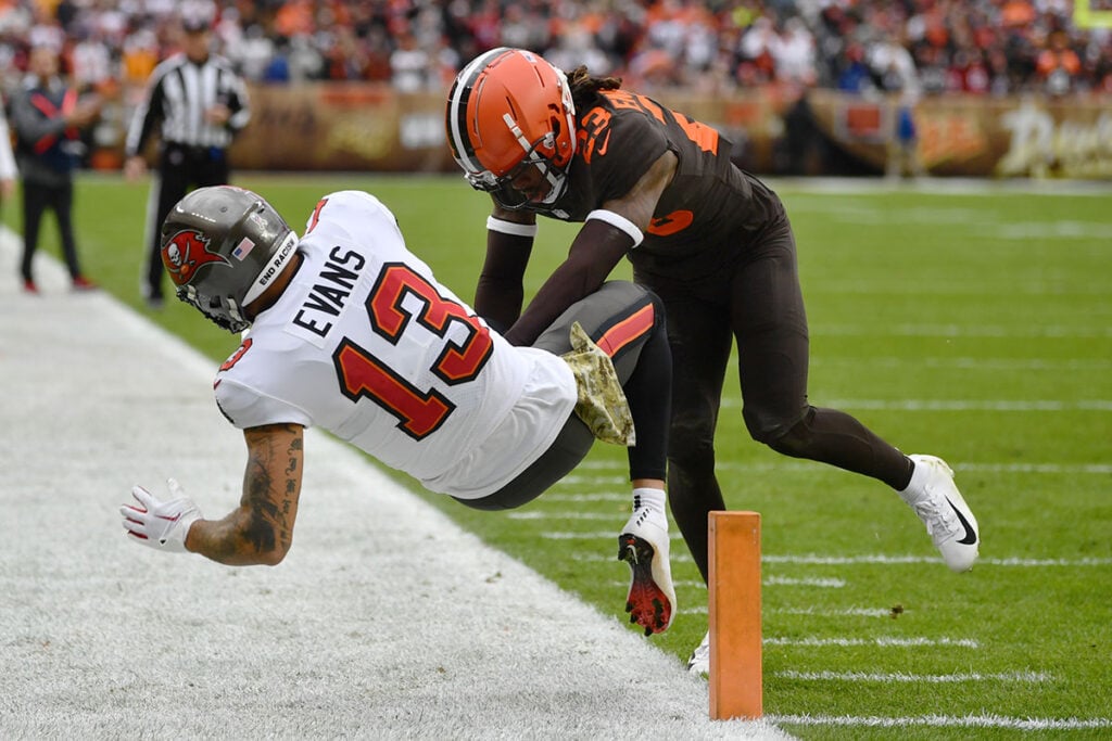 Sr'S Fab 5: Bucs Defense Got The Attitude Adjustment It Needed 9 Browns Cb Martin Emerson