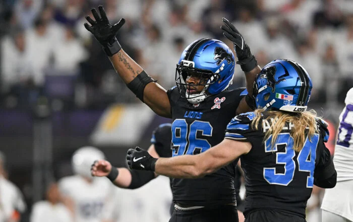 Bucs Olb Al-Quadin Muhammad And Ilb Alex Anzalone