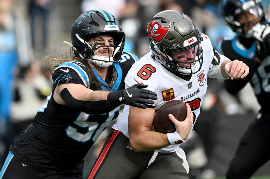 Bucs Sign Veteran Inside Linebacker From Division Rival 4 Bucs Ilb Christian Rozeboom