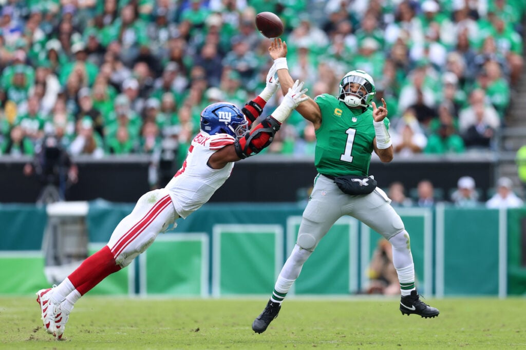 Edge Rusher Kayvon Thibodeaux - Photo By: Bill Streicher - Imagn Images