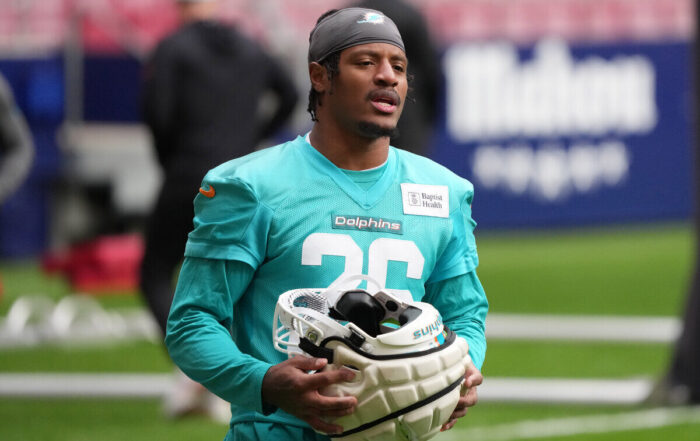 Dolphins Cb Rasul Douglas