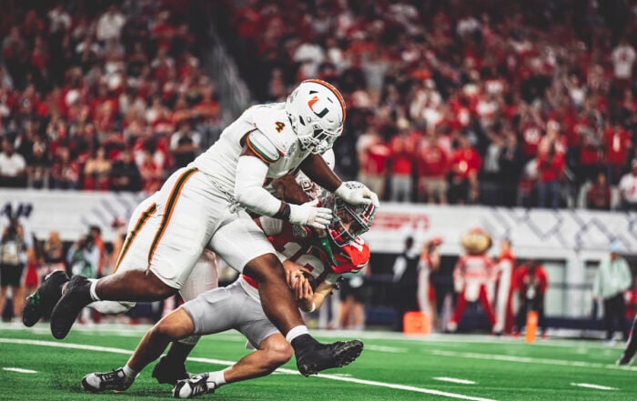 Bucs Edge Rueben Bain Jr. - Photo By: Mikayla Oliveira - The University Of Miami