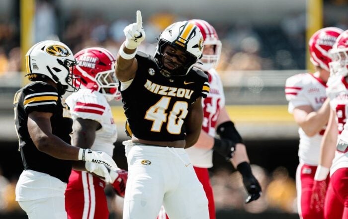 Bucs Ilb Josiah Trotter