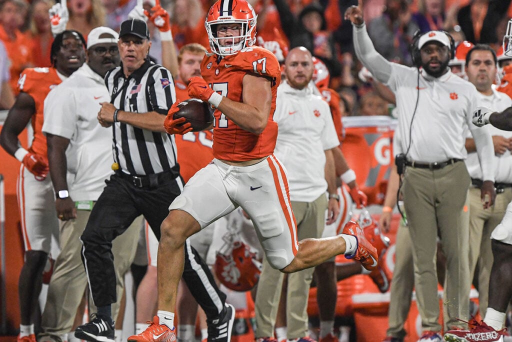 Clemson Ilb Wade Woodaz Bucs