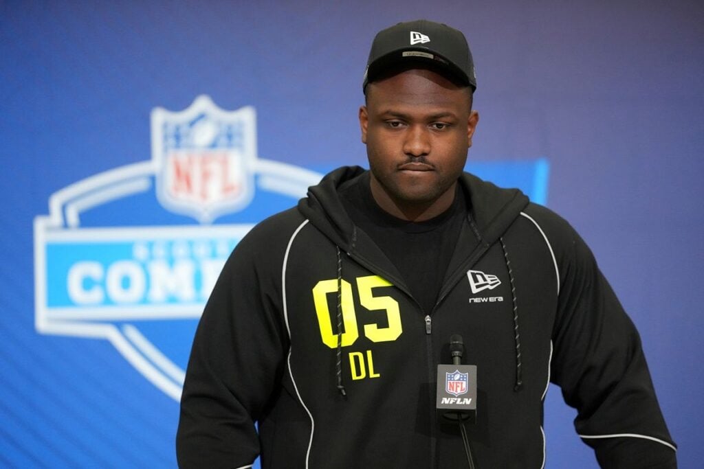 Bucs Draft Dt Demonte Capehart In Round 5 3 Clemson Dt Demonte Capehart