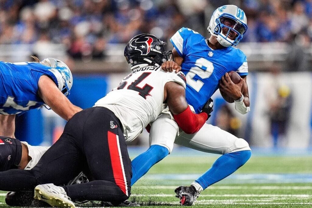 Bucs Sign Former 49Ers Cornerback 6 Bucs Dt Haggai Ndubuisi