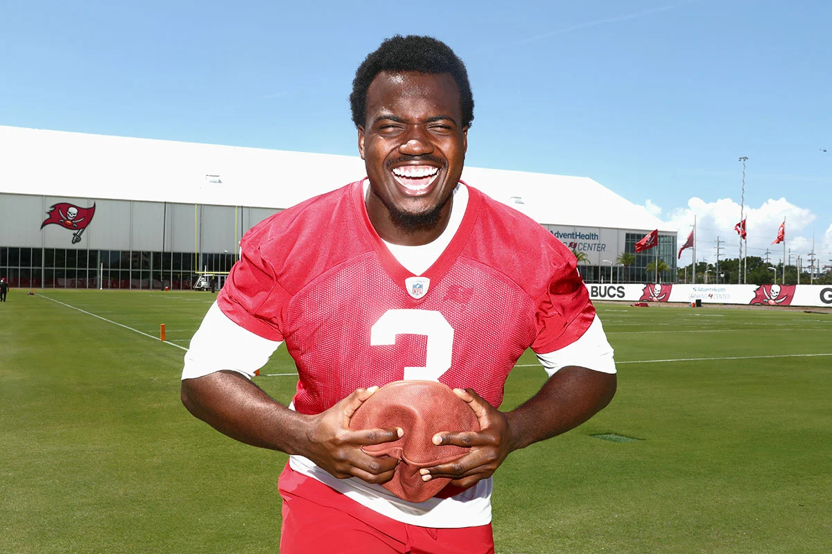 Bucs Olb Rueben Bain Jr.