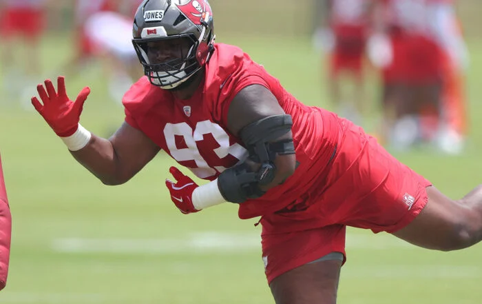 Bucs Dt Jayson Jones