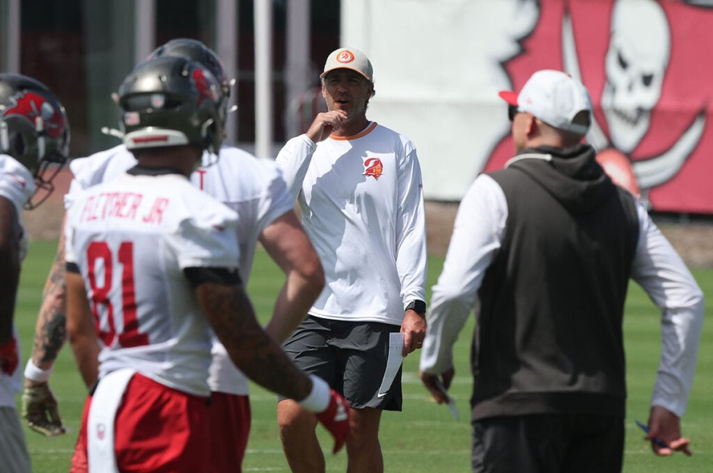 Bucs Oc Zac Robinson