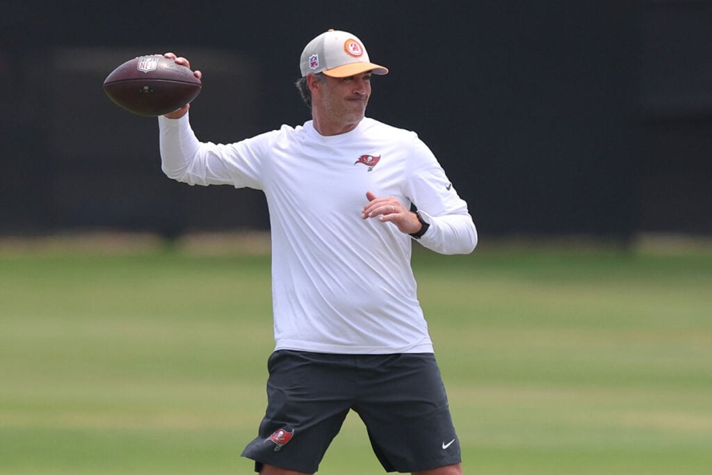Bucs Oc Zac Robinson