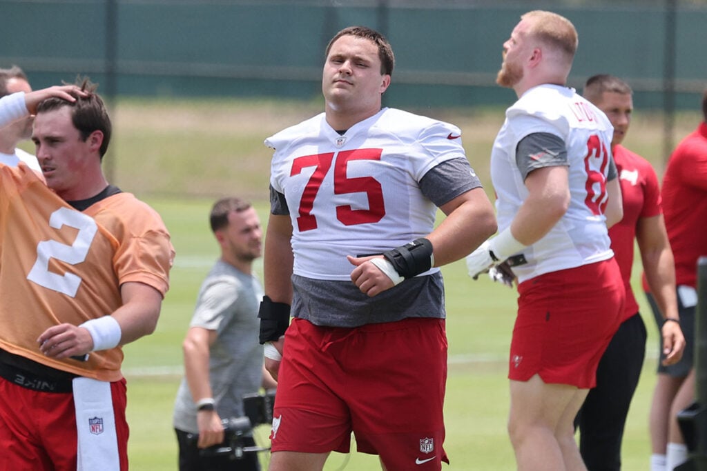 Bucs Rookie Mini-Camp Insider Day 2: Hurst Has More To Prove, No Takeaways From Defense 2 Bucs Ol Billy Scrauth - Photo By: Cliff Welch P/R