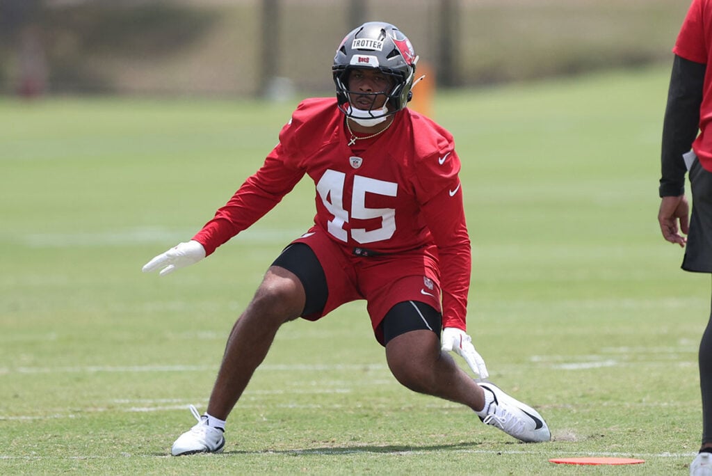 Bucs Promote Nine Within Football Ops Staff 6 Bucs Ilb Josiah Trotter