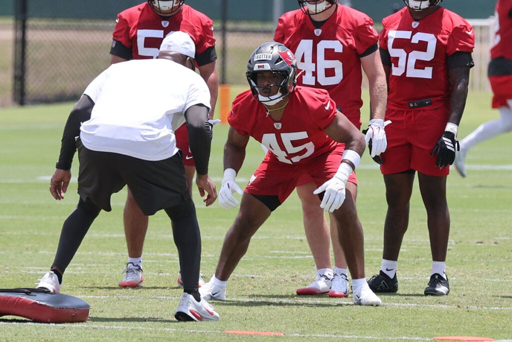 Bucs Ilb Josiah Trotter