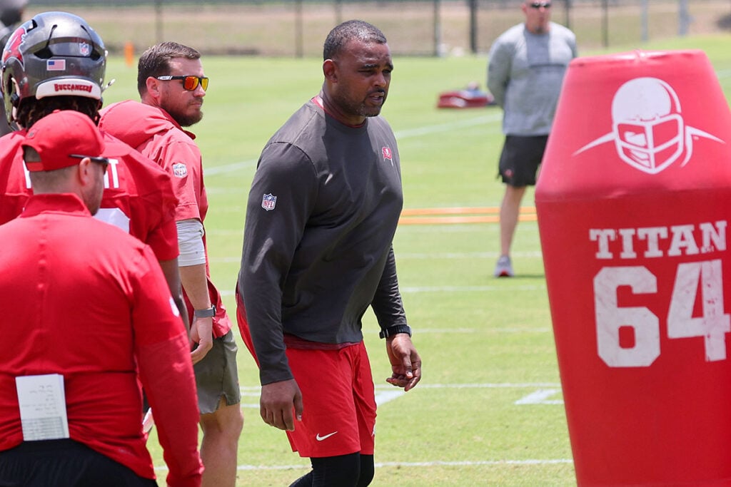 Sr'S Fab 5: Rashad Johnson May Be Bucs’ Most Important Assistant Coach 8 Bucs Dl Coach Marcus West