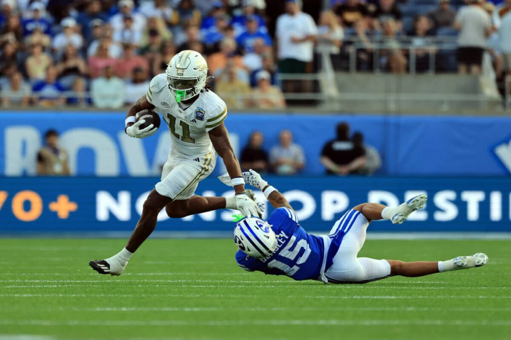 Bucs Sign 2 Rookies From Mini-Camp Tryout 3 Bucs Wr Dean Patterson