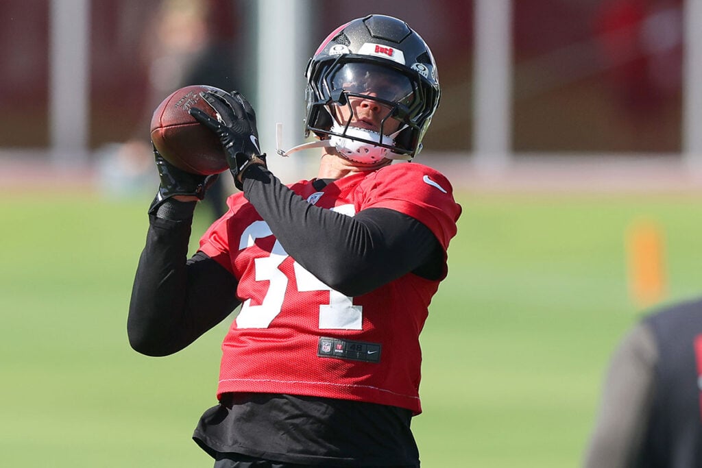 Sr'S Fab 5: Believe The Hype About Bucs Wr Ted Hurst 8 Bucs Ilb Alex Anzalone