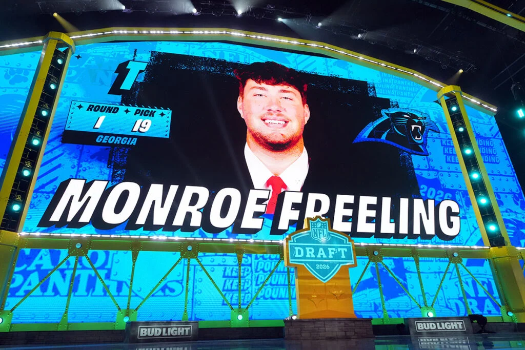 Queipo'S Cover 4: Monroe Freeling, Chris Braswell Valuation, Bucs Roster Projections 2 Panthers Ot Monroe Freeling