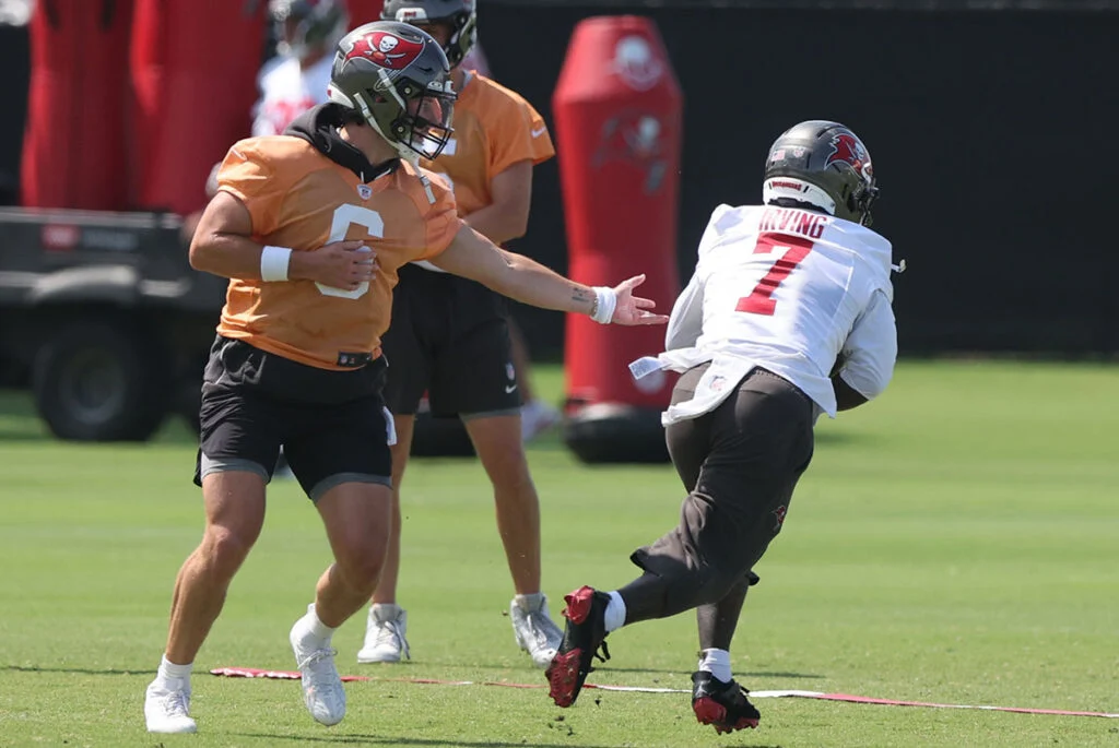 Sr'S Fab 5: Big Takeaways From Very Competitive Bucs Otas 3 Bucs Qb Baker Mayfield And Rb Bucky Irving