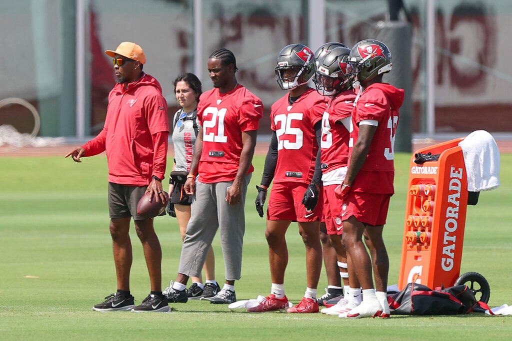 Slivon'S Slant: Bucs 2026 Training Camp Preview 4 Bucs Cbs Coach Rashad Johnson And Cbs Benjamin Morrison And Jacob Parrish