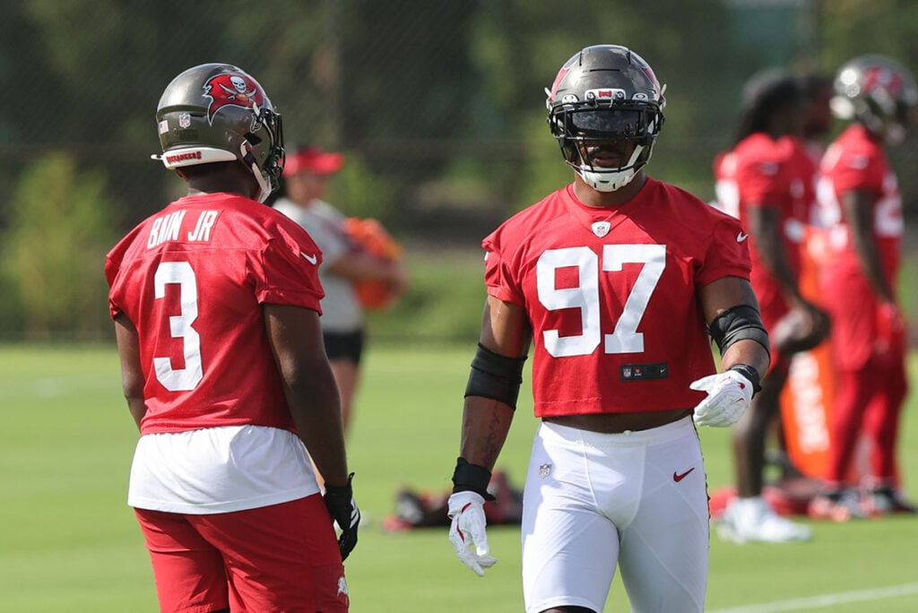 Bucs Olbs Rueben Bain And Al-Quadin Muhammad